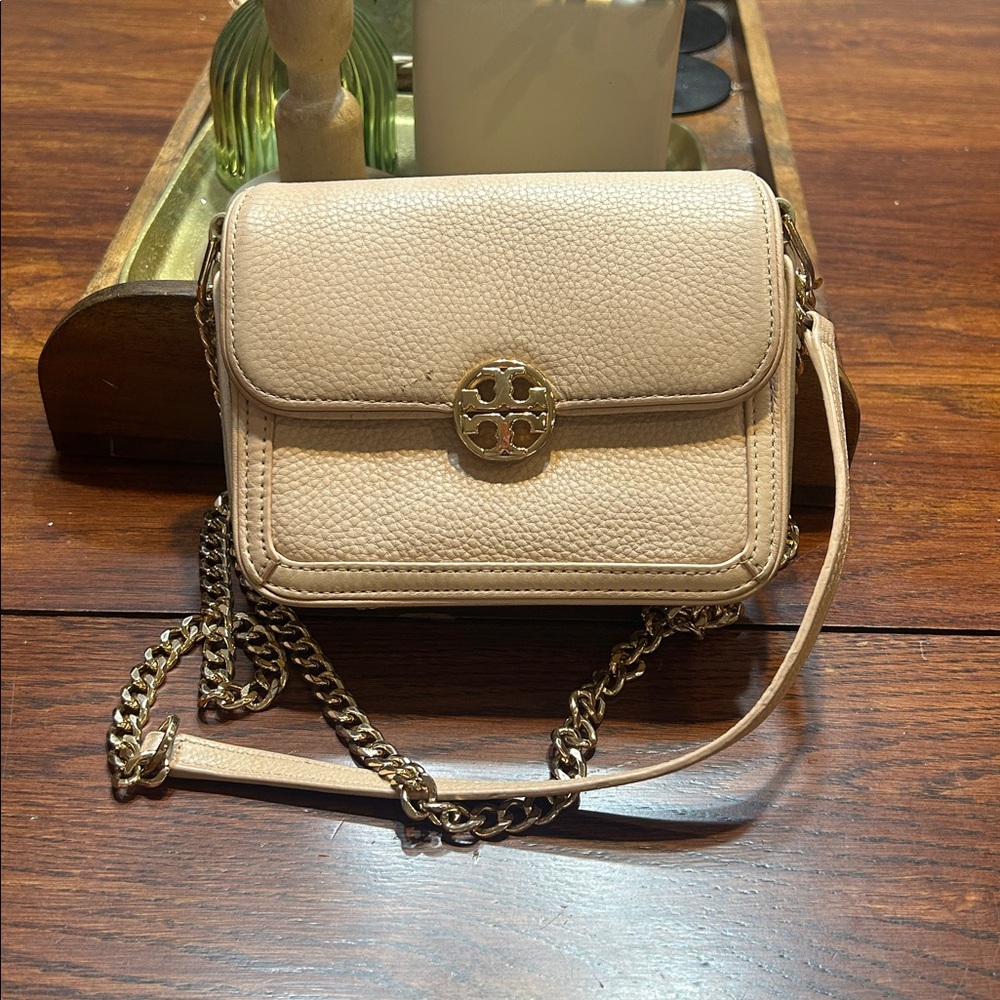 Tory Burch Peach/Gold Leather Duet Chain Shoulder Bag - Picture 8 of 9
